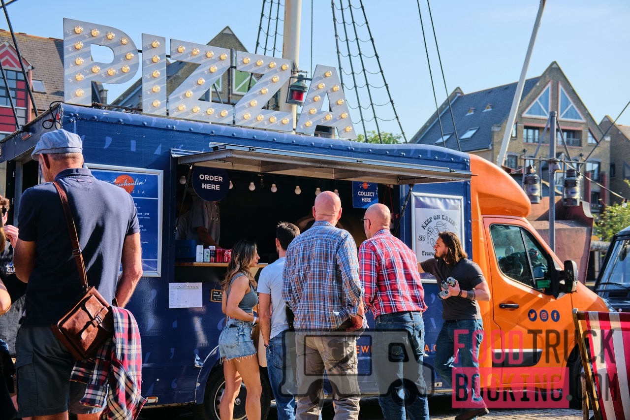 Reimagining Catering: From Conventional to Creative